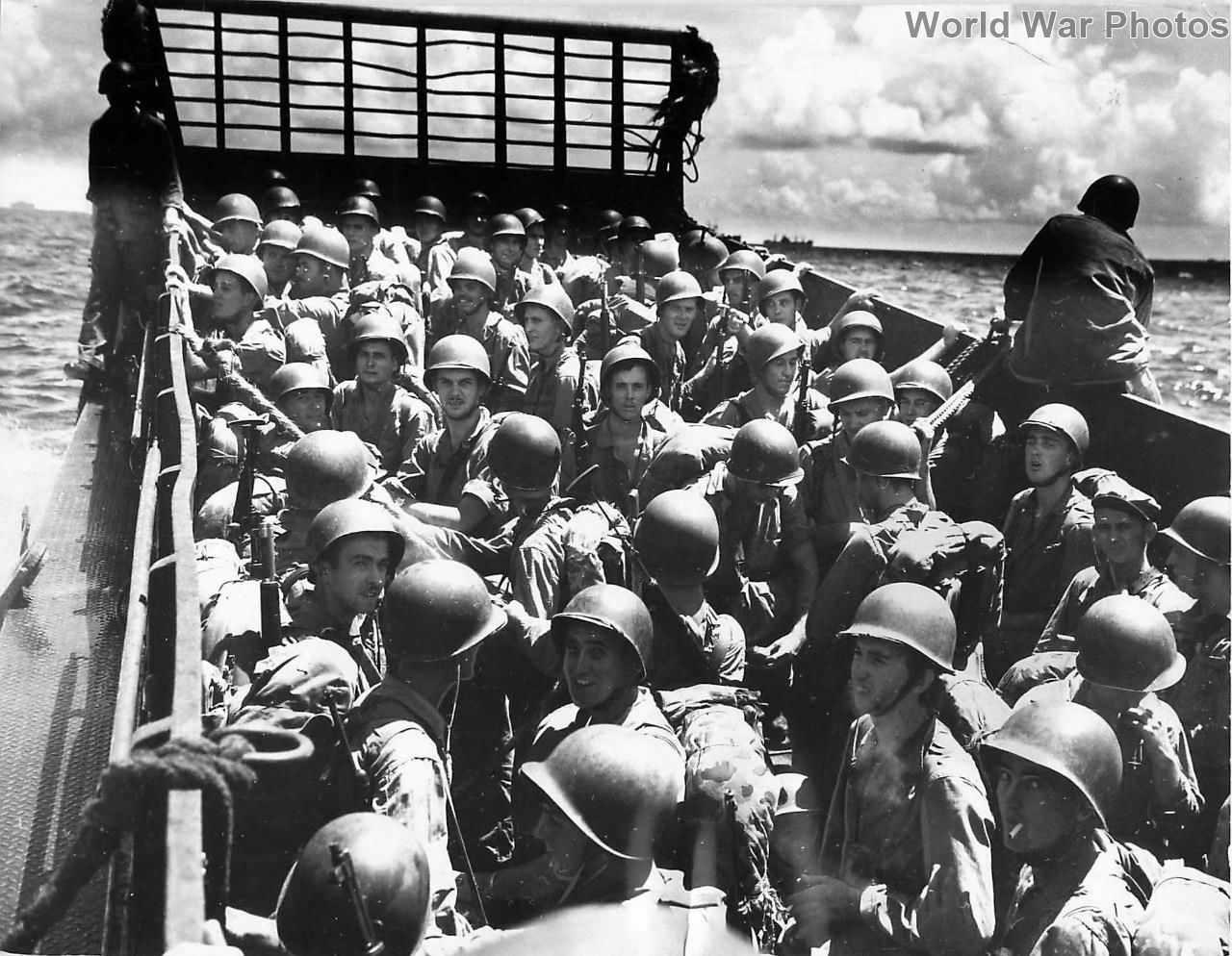 US Marines on LCM head to beach