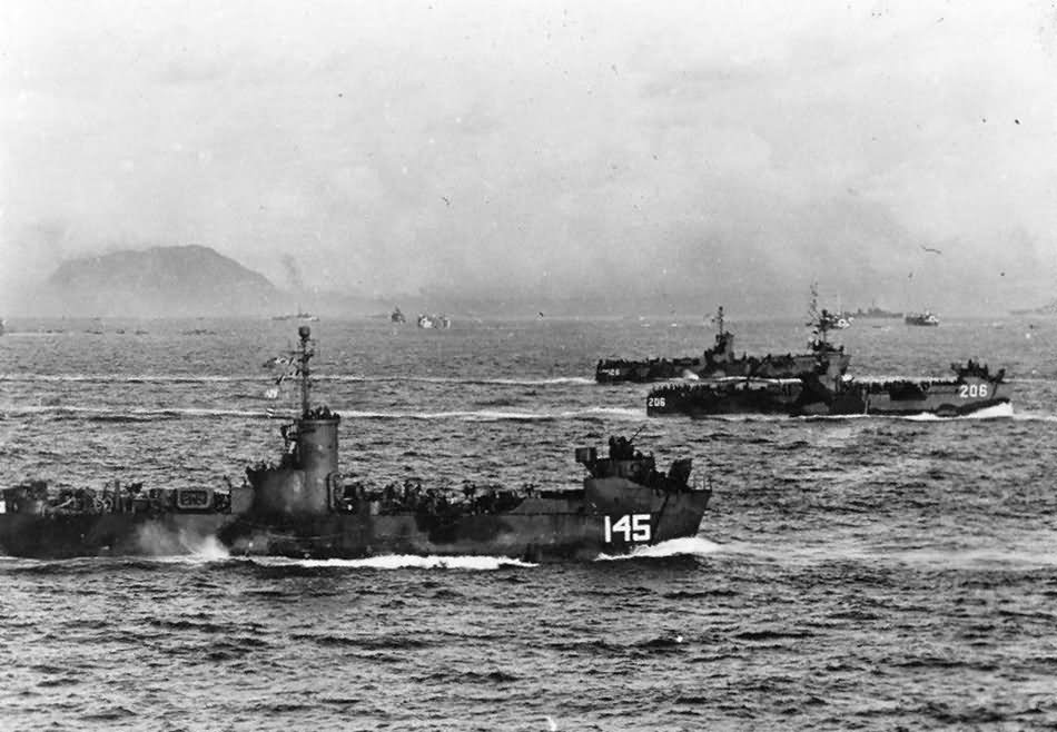 Iwo Jima – landing craft ships LSM 145 and 206