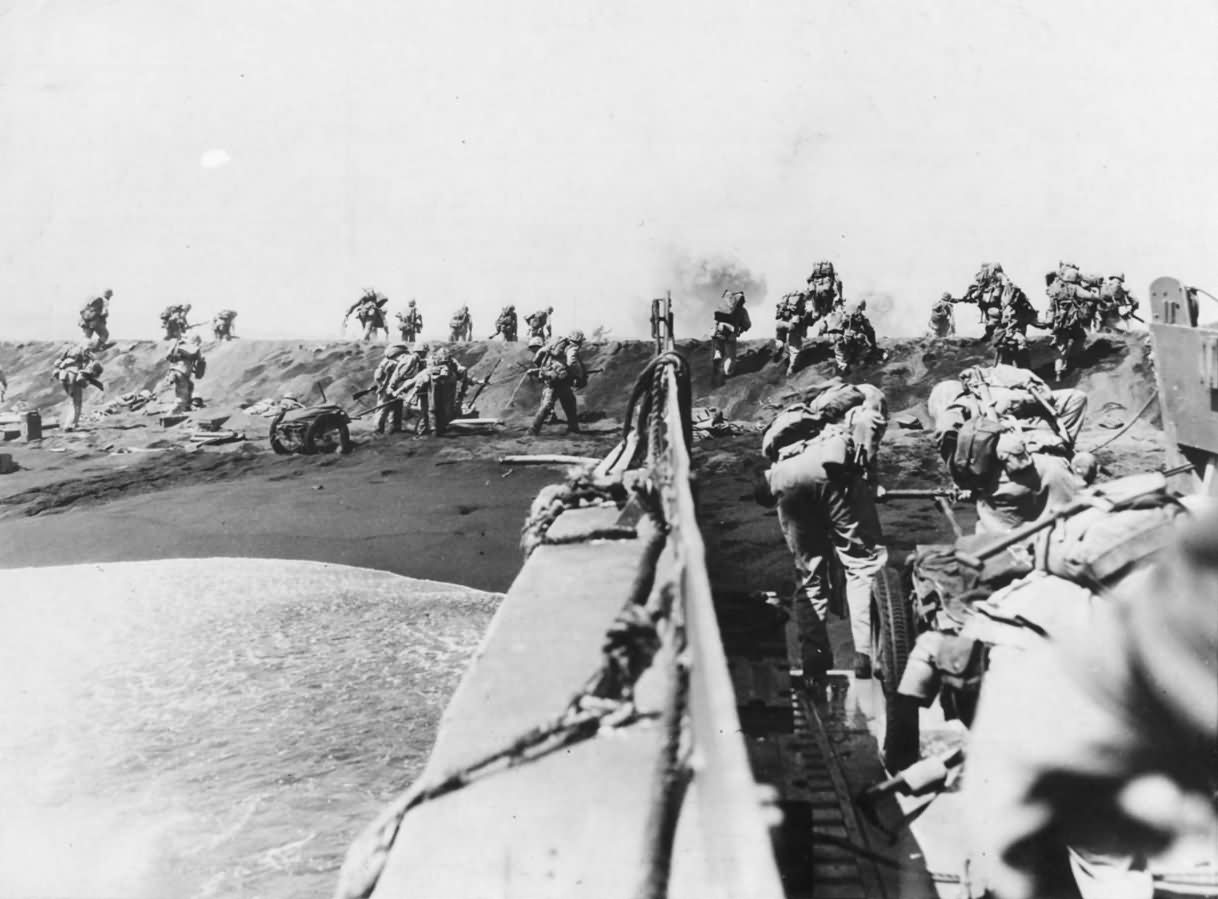 US 4th Division Marines Landing on Iwo Jima
