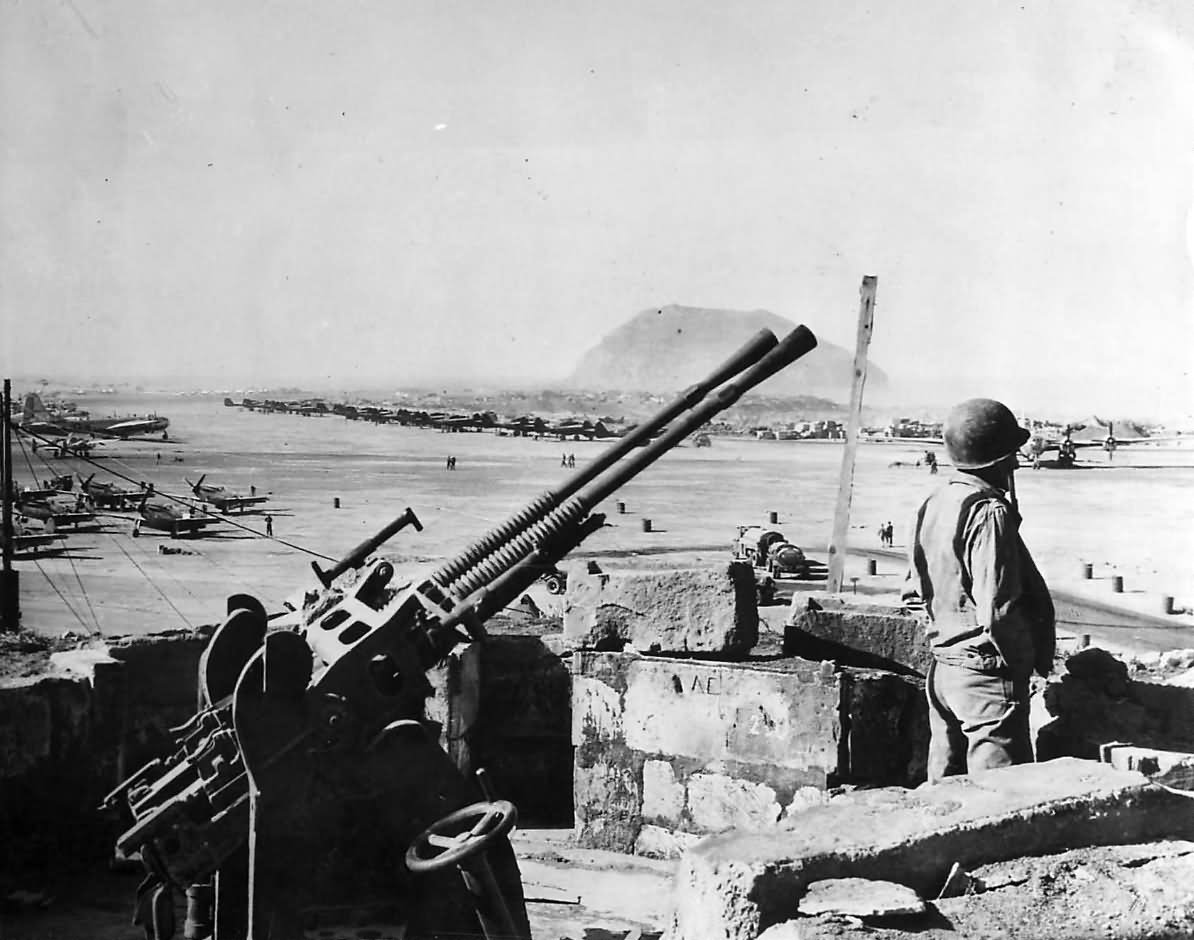 U.S. planes at Motoyama Airfield No. 1 on Iwo Jima 1945