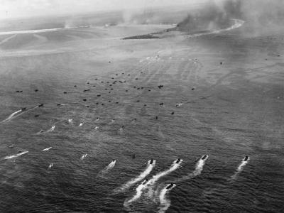 Landing Crafts transporting troops to Kwajalein Beach