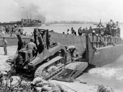 Unloading LCM with tractor at Roi