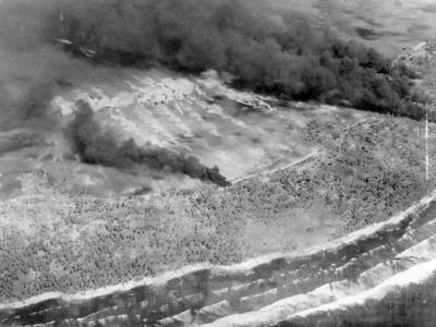 Army invades Makin Island Gilbert Islands