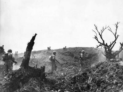1st Division Marine Advance to Dakeshi on Okinawa