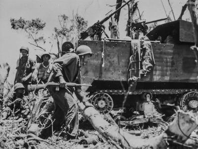 1st Marine Division M3 75mm in action Peleliu