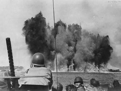 Navy UDT explodes 8000lbs of Tetrytol to clear way on Peleliu