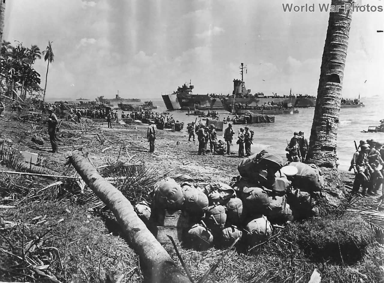 6th Army Troops landing on Beach of Leyte