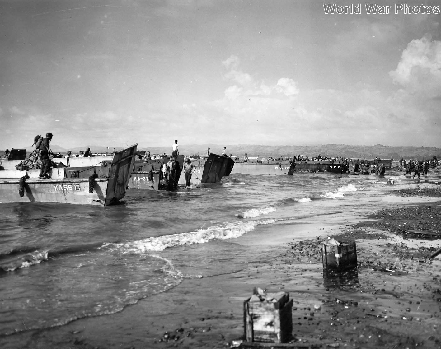 Early wave landing craft invasion Luzon