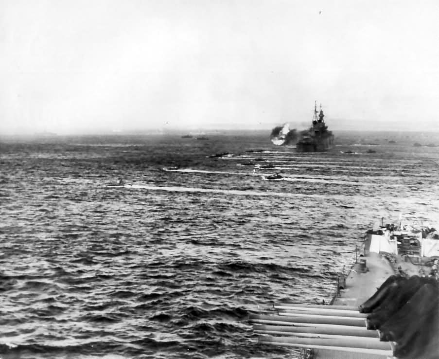 US Navy cruiser shells Saipan during invasion 1944