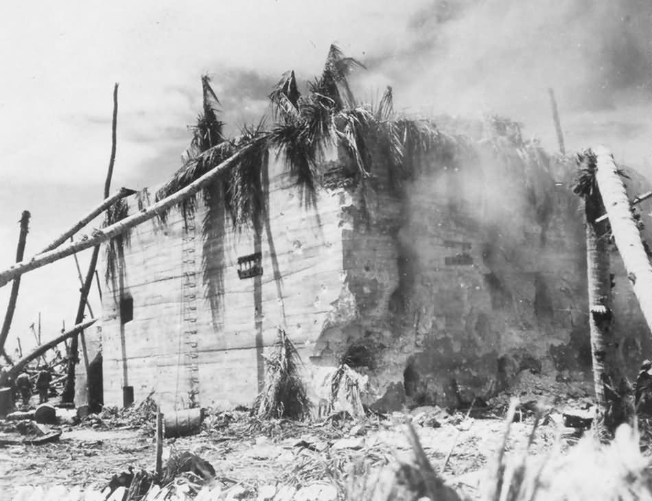 japanese concrete bunker Tarawa 1943