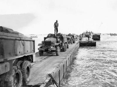 2nd Marine 1944 Sea Bee Peir Moving Supplies Tinian