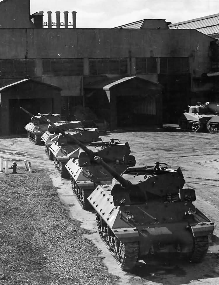 M10 Tank Destroyers At Ford Plant In Detroit 1943