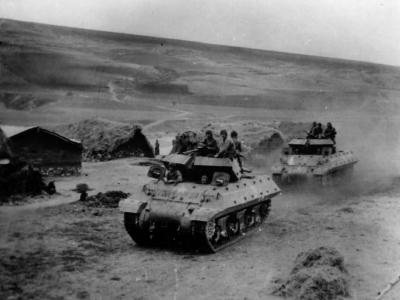 M10 Wolverine Tank Destroyers Head For Front In Tunisia 1943