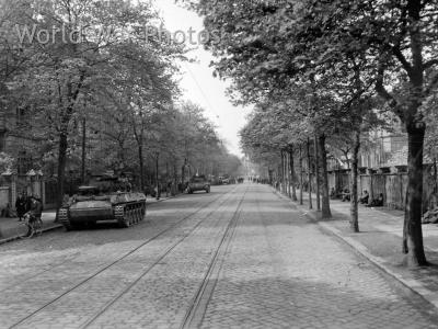 M18s of the 612th Tank Destroyer Battalion, 2nd ID in Leipzig 18 April 1945