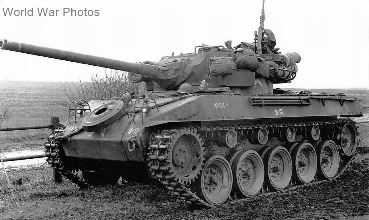 M18 of the 827th Tank Destroyer Battalion 1944 2