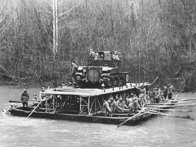 Troops ferry M2 across Salt River at Fort Knox ’41