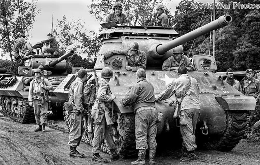 A column of M36 tank destroyers