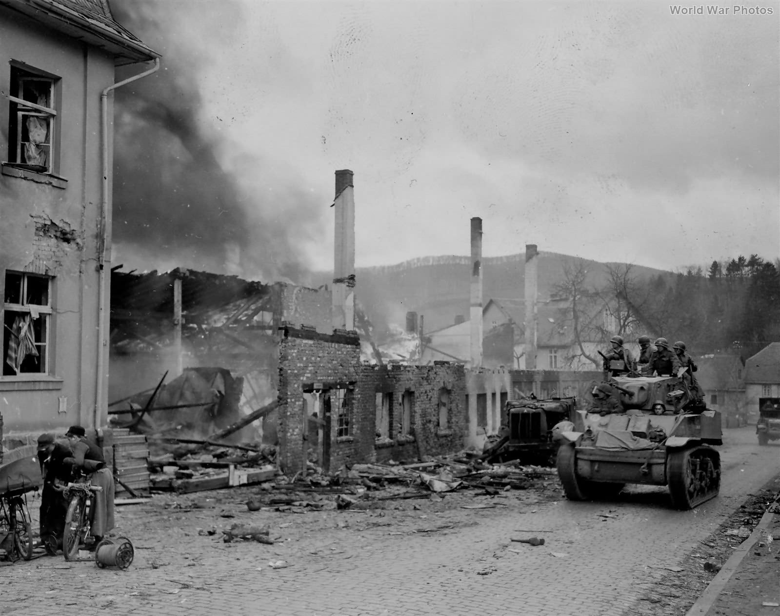 M5 from 3rd Armored Division Ludwigshuette 29 March 1945