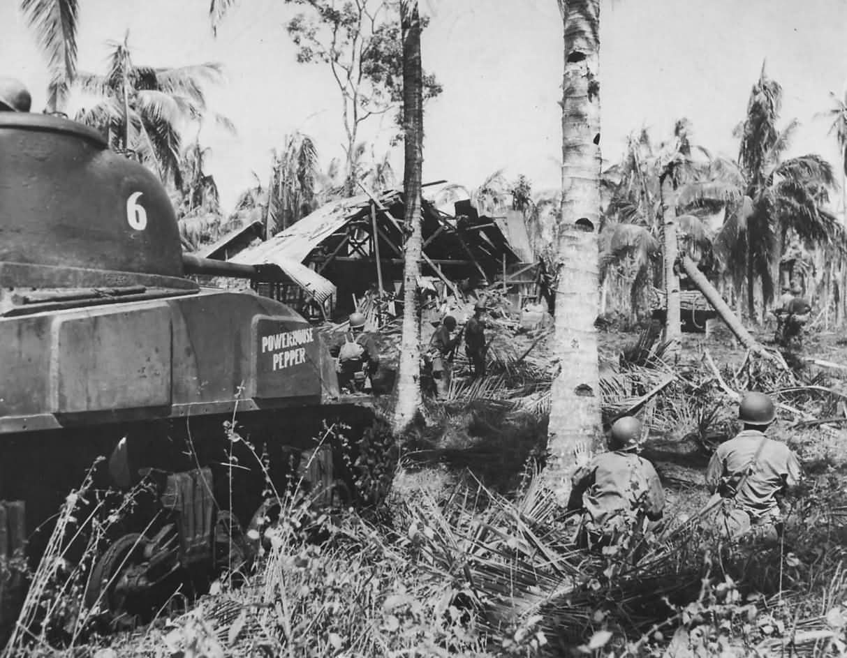 1st Cavalry Division Troops and M4 Sherman „6” with composite hull named Powerhouse Pepper on Leyte
