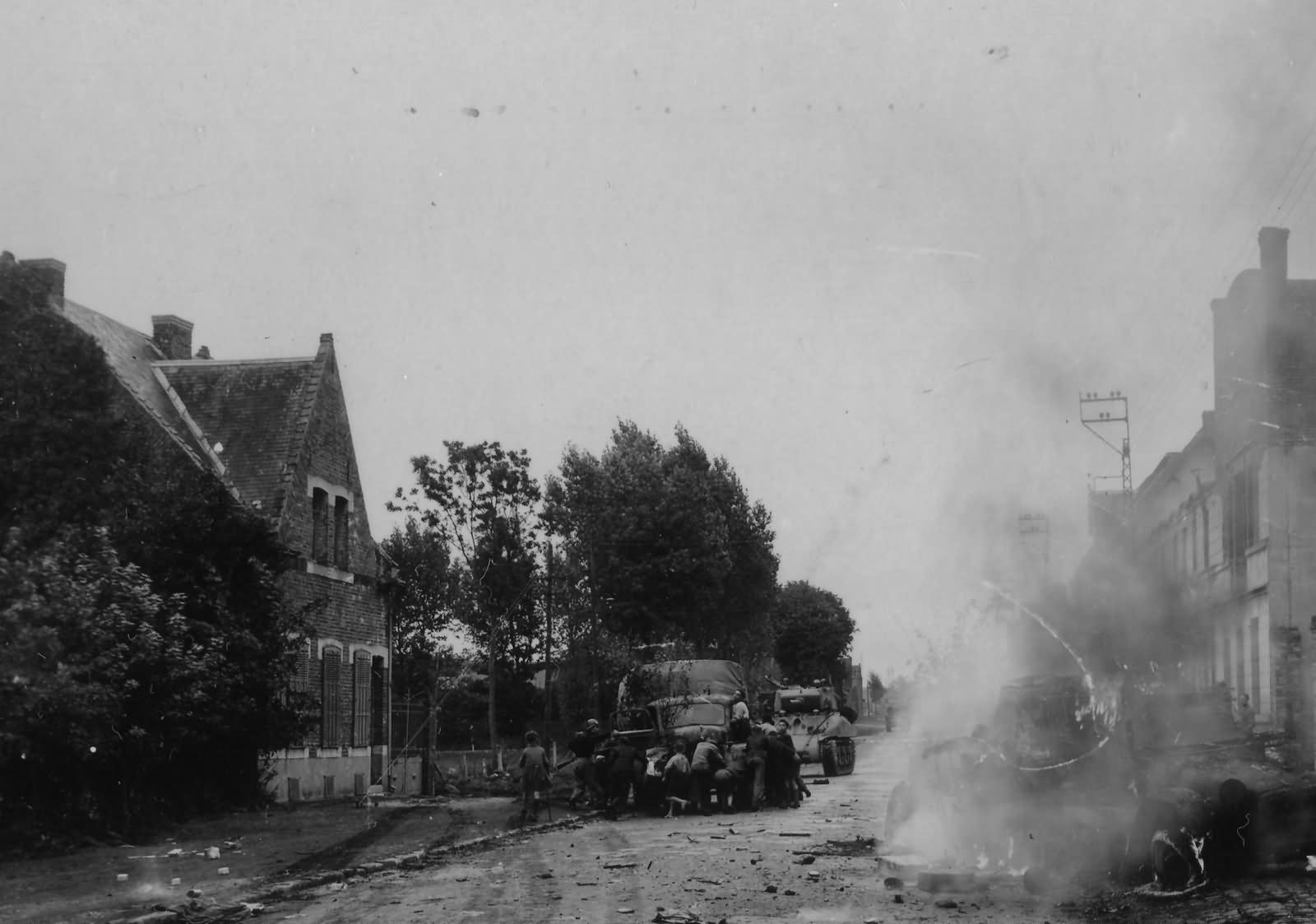 M4 Sherman 2nd Armored Division Aubencheil au Aubac France