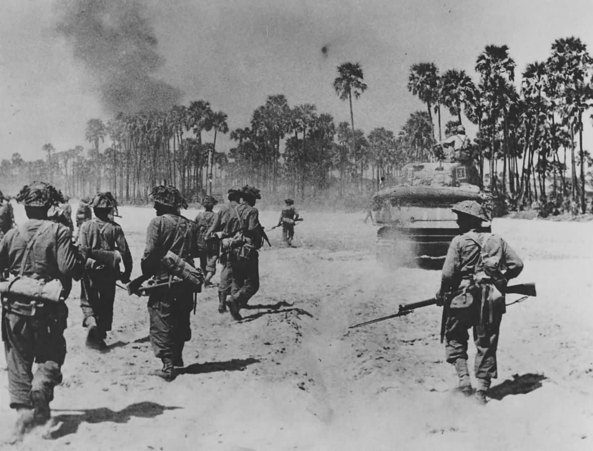 M4 and British Troops Take Meiktila Burma 1945