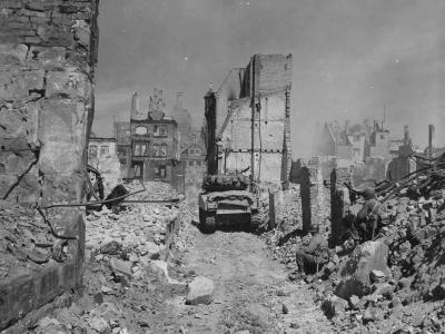 45th Infantry Division Troops and M4 Sherman Fighting in Nuremburg Germany 1945