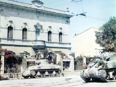 M4 Sherman color photo