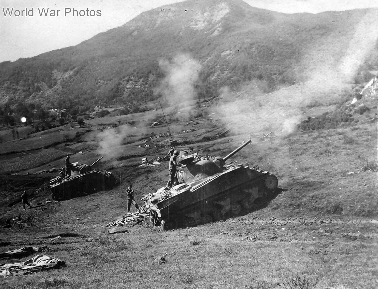 American Shermans fire at Germans in Pietramala in Northern Italy