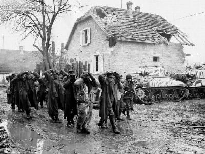 M4A1 and POW Bischwiller Germany