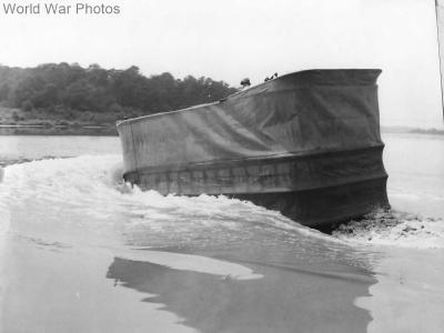 M4A1 DD with Gruver flotation device extended