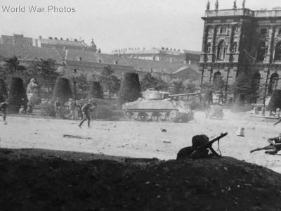 Soviet M4A2 Sherman Wien 1945