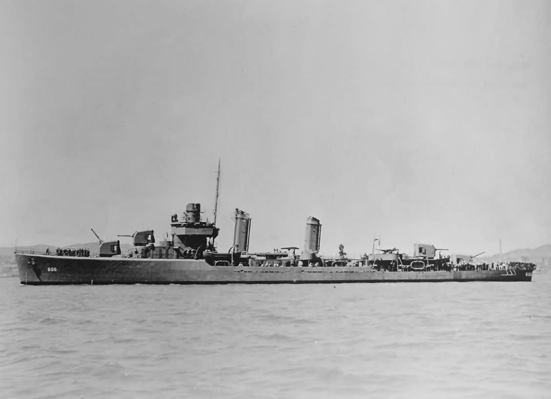 Destroyer USS Coghlan DD-606 starboard view