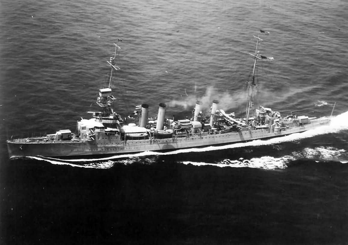Omaha class light cruiser USS Detroit CL-8 1944
