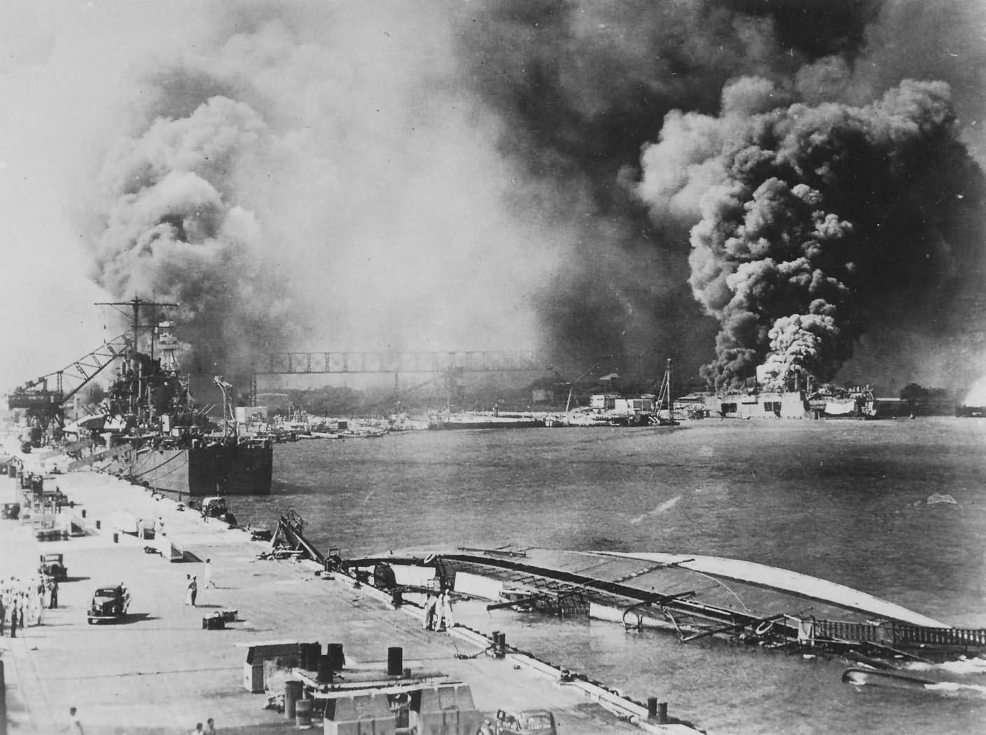 USS Helena Hit by torpedoes Pearl Harbor attack 7 December 1941