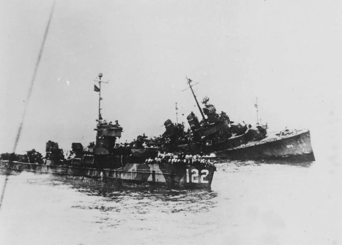 USS William D Porter DD-579 sinking by suicide Plane off Okinawa 10 June 1945