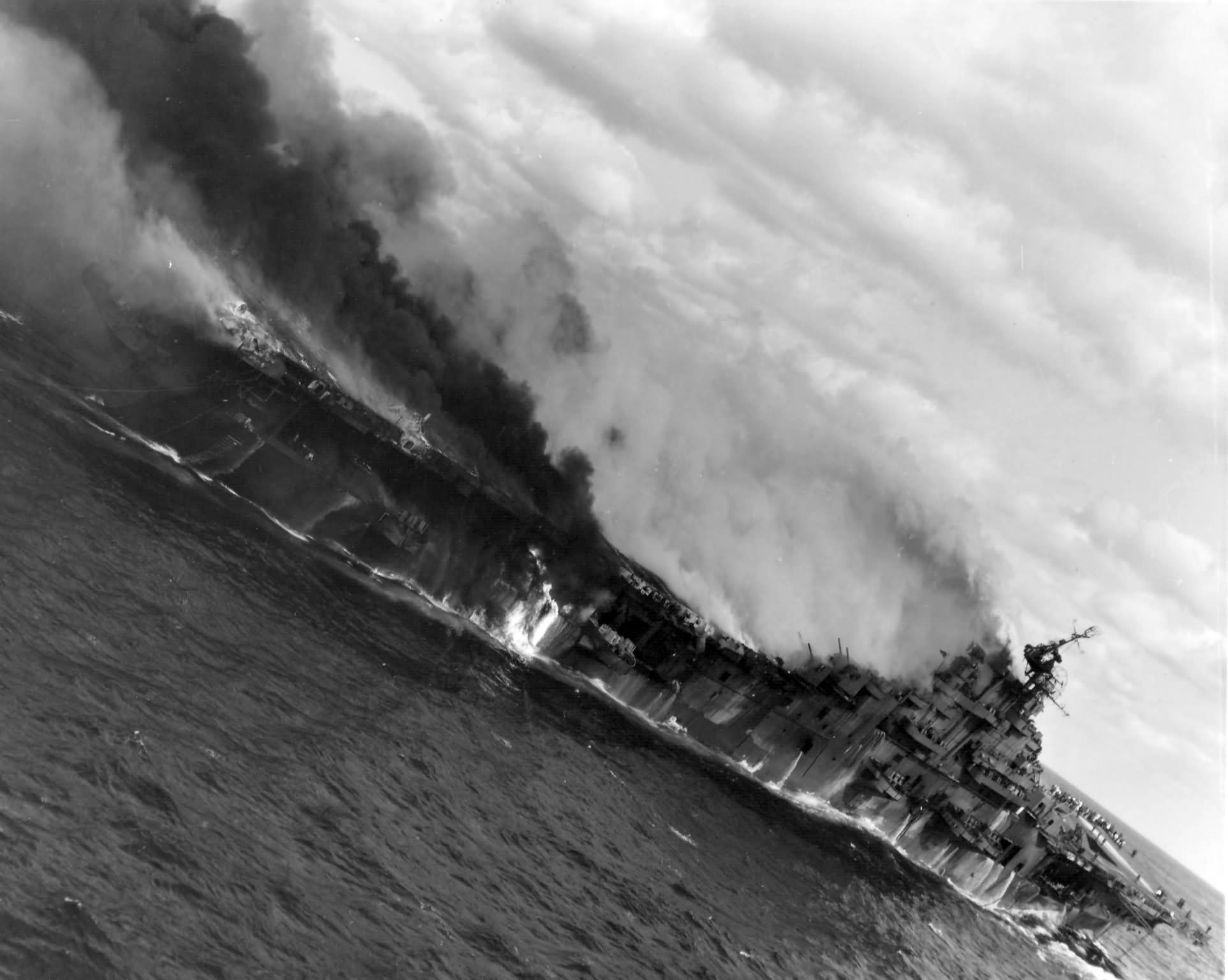 burning USS Franklin CV-13 19 March 1945 2