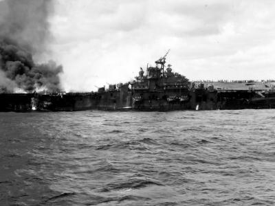 burning USS Franklin 19 March 1945