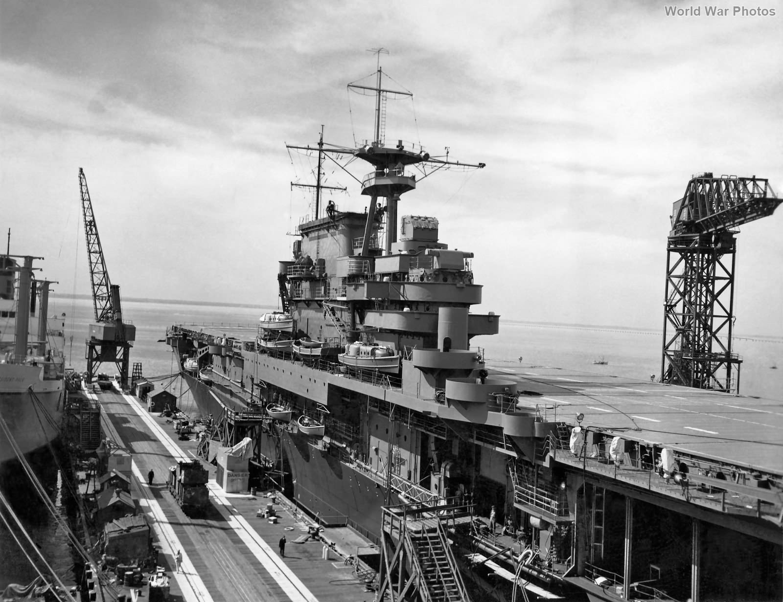 USS Hornet fitting out, October 1941 2