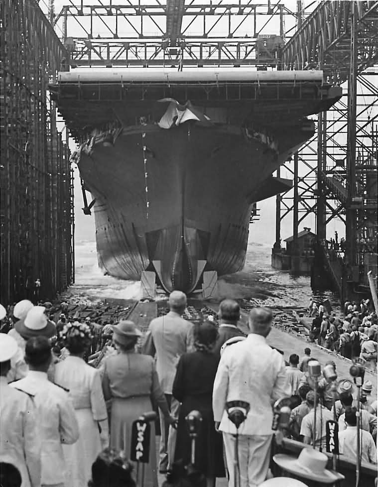Launch of U.S. Navy Aircraft Carrier USS Hornet CV-12 – 30 August 1943