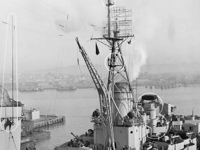 Heavy cruiser USS Indianapolis at the Mare Island Navy Yard December 1944 2