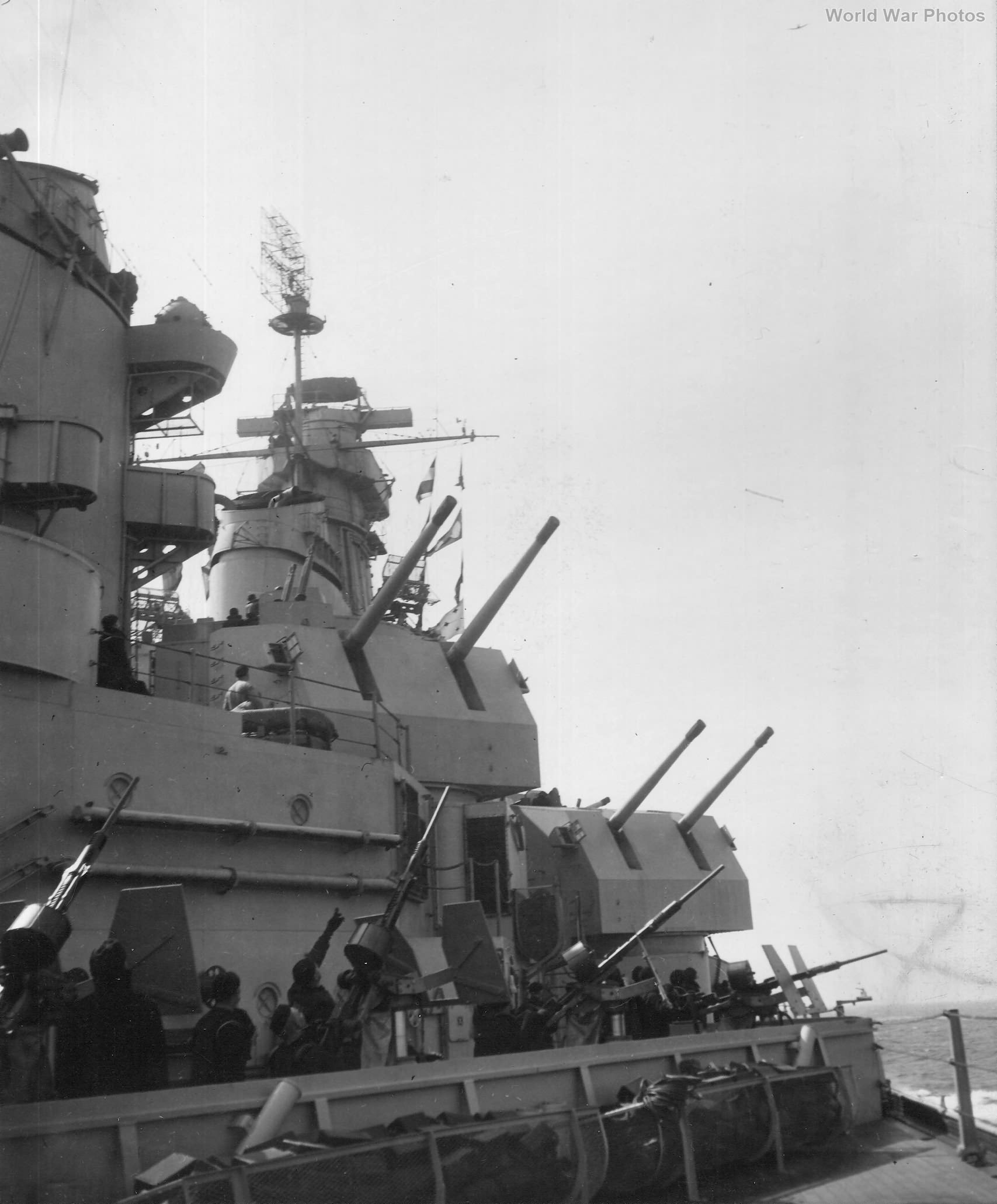 USS Iowa secondary artillery