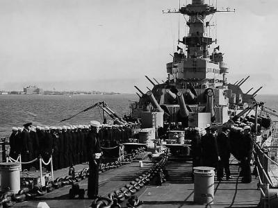 USS Iowa (BB-61) – officers and men stand at attention