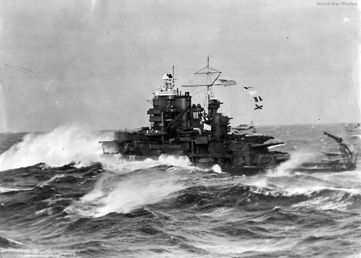 USS Mississippi battles storm during patrol in North Atlantic 41