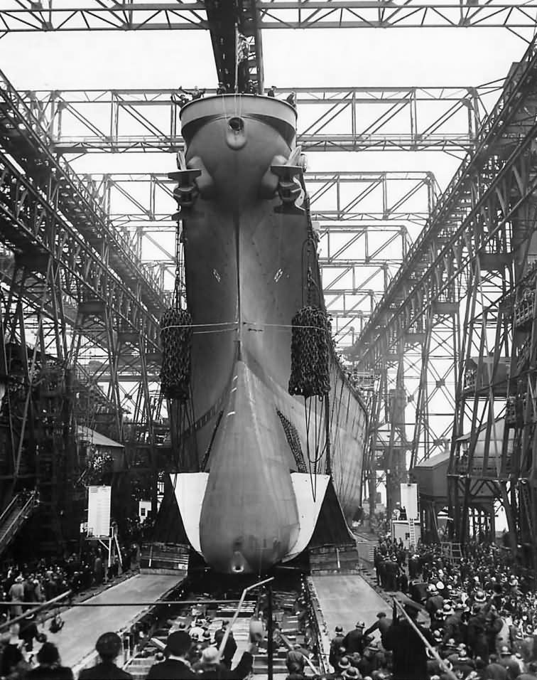 Launch of Battleship USS Missouri BB-63 29 January 1944