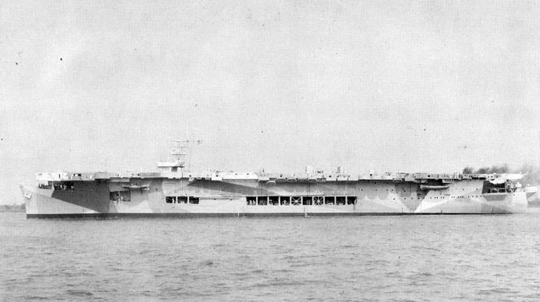 USS Santee (CVE-29) Norfolk September 1942 2