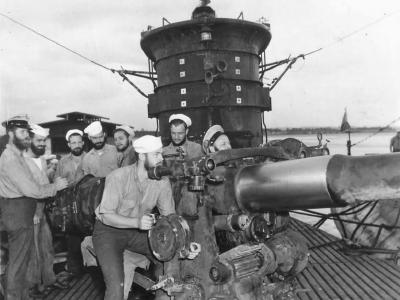 Crew on deck as submarine USS S-44 (SS-155) returns from patrol 1943
