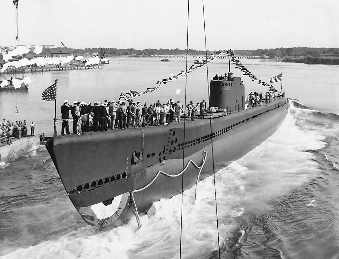 Launch of submarine USS Scorpion (SS-278) 1942