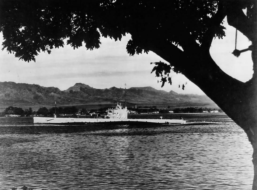 S-class submarine USS S-44 SS-155 1942