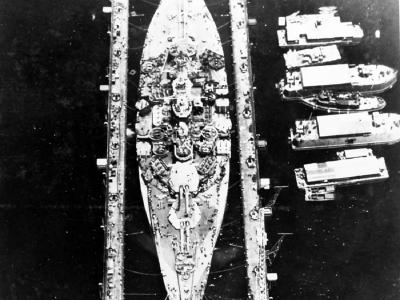 USS West Virginia (BB-48) in the ABSD floating drydock at Espiritu Santo November 1944 2
