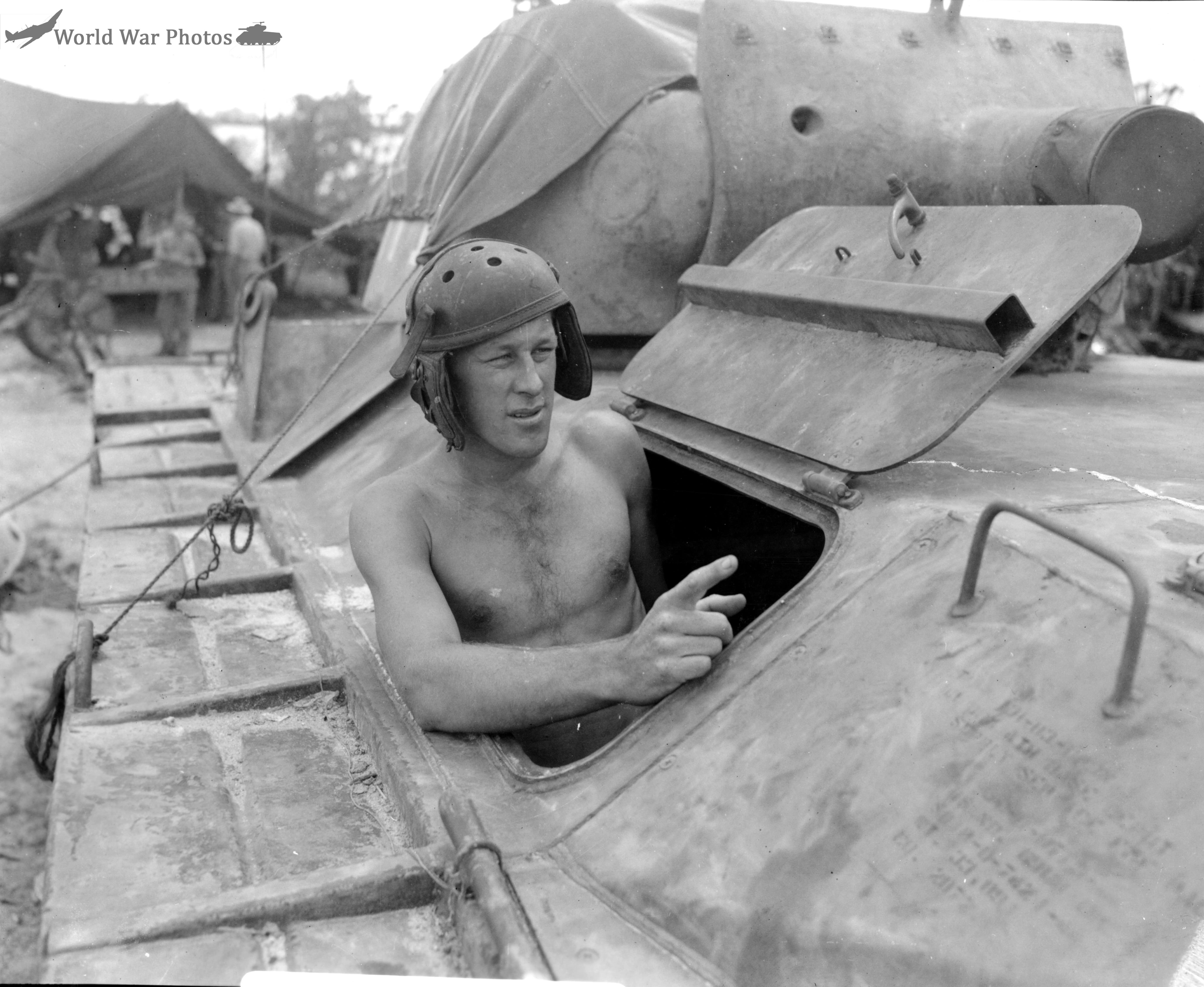 LVT 3rd Armored Amphib Tank Commander 1944